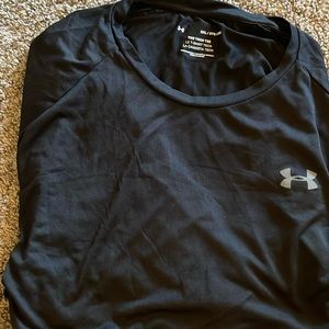 Under Armour Shirt. Black. 3XL. Never used.